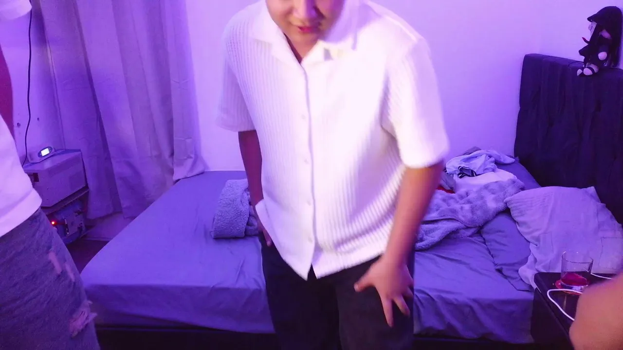 prendidos en tiktok y kick, tomandito hoy hasta el amanecer