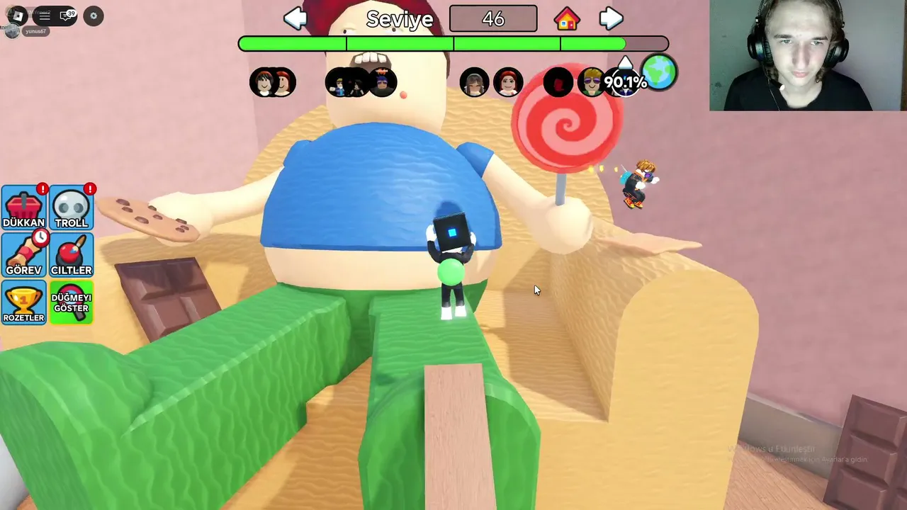 Roblox oynuyoruz.