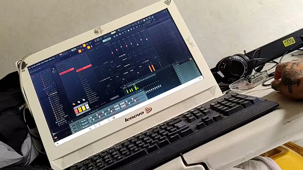 Transmisión en directo de DeatHouse
