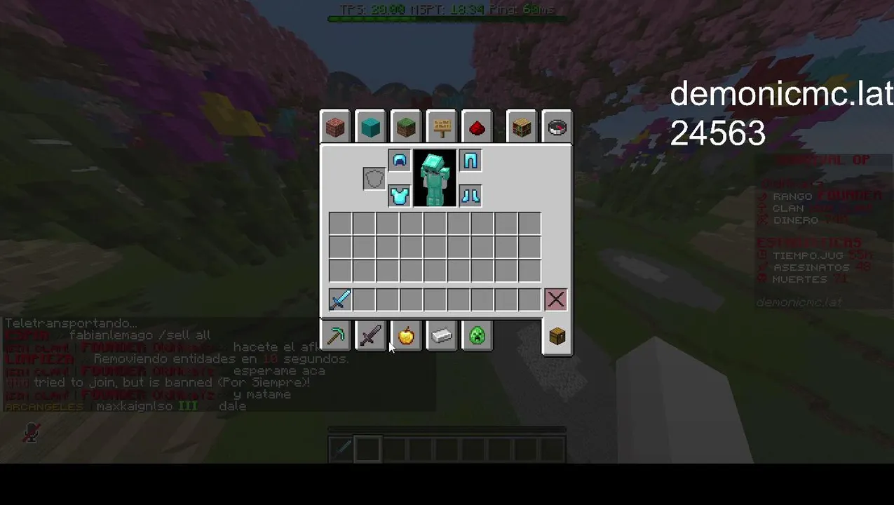 Jugando mi server DemonicMC.lat