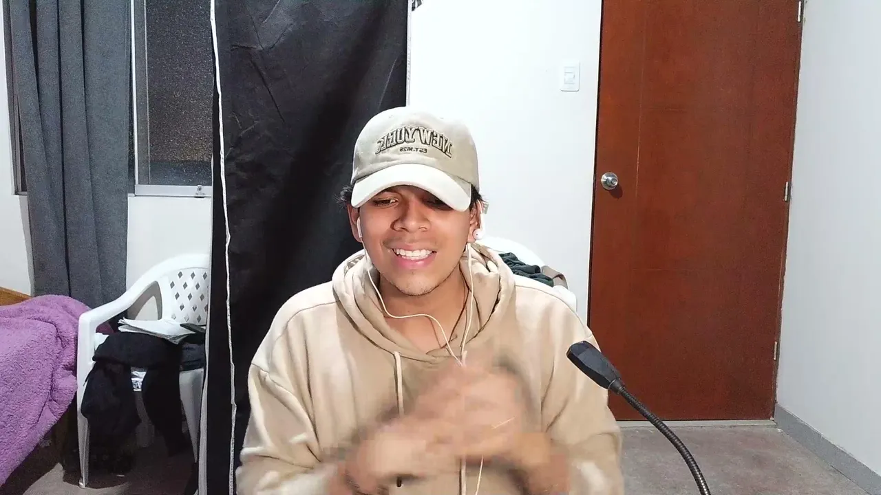 BUENAS HE VUELTO, VENGANSE TODOS🤝🤨