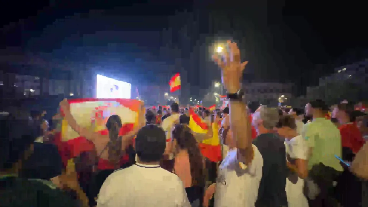 IRL CELEBRANDO LA VICTORIA DE ESPAÑA 🇪🇸