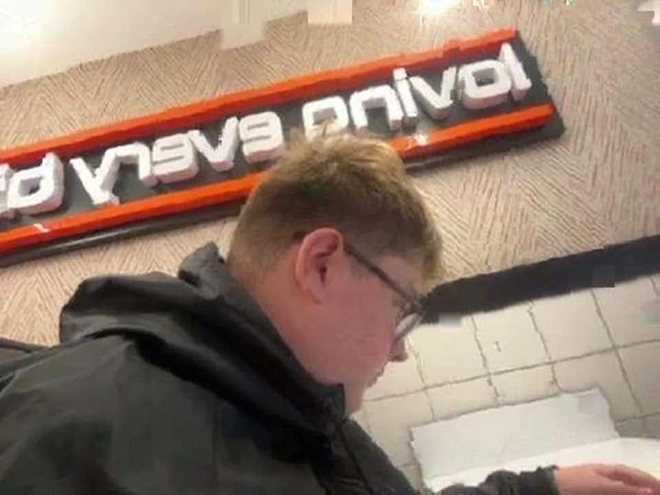 IRL STREAM IN WEST BROMWICH🔥IRL FRIDAY🔥WESTMIDSTEENS🔥DAY 11🔥