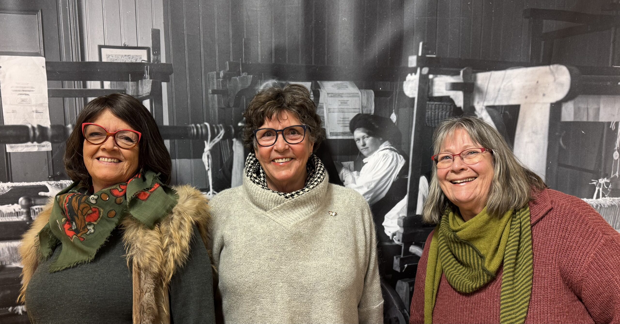 92. Larvik husflidslag 125 år – Bunader