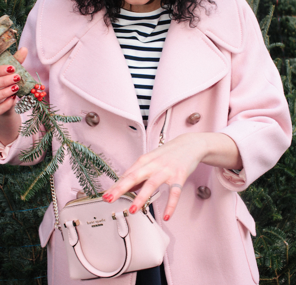 a mini tree may not fit in our mini maise, but it's still roomy enough to stow cards, cash, keys (and red lipstick). http://t.co/QdZB5WQF61