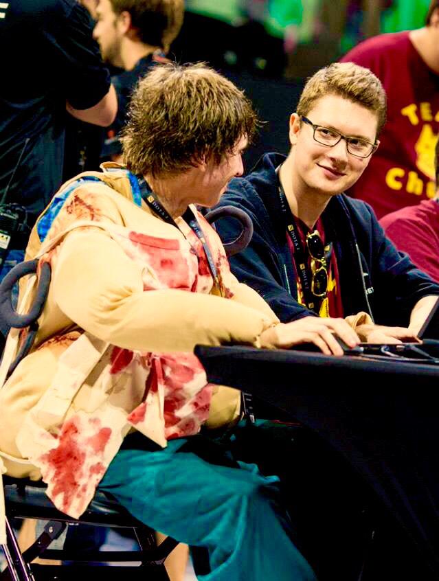 Definitely my favorite picture of this year. http://t.co/0E7O1QilEv