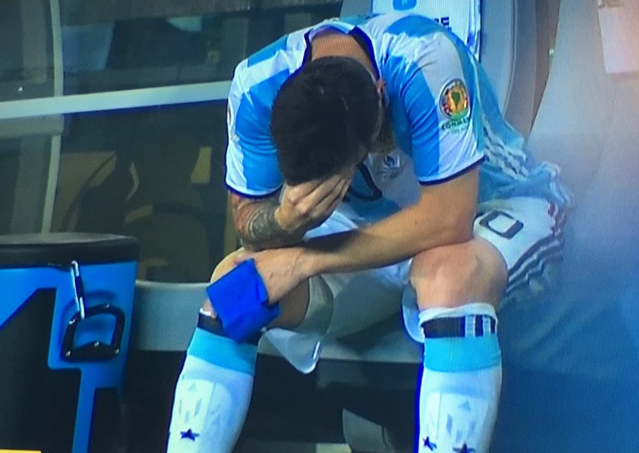 Así lo siente el! Y ahora aparecerán los Anti Messi, los que no entienden lo que él es y ama al país! Yo te amo!🙏🏼🇦🇷 