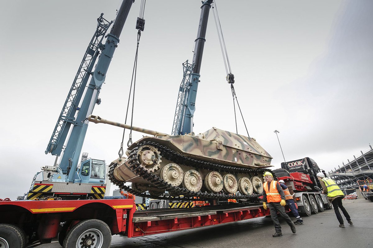 WWII Elefant tank transported to Bovington after arriving from the US https://t.co/e6RvjqDbLn 