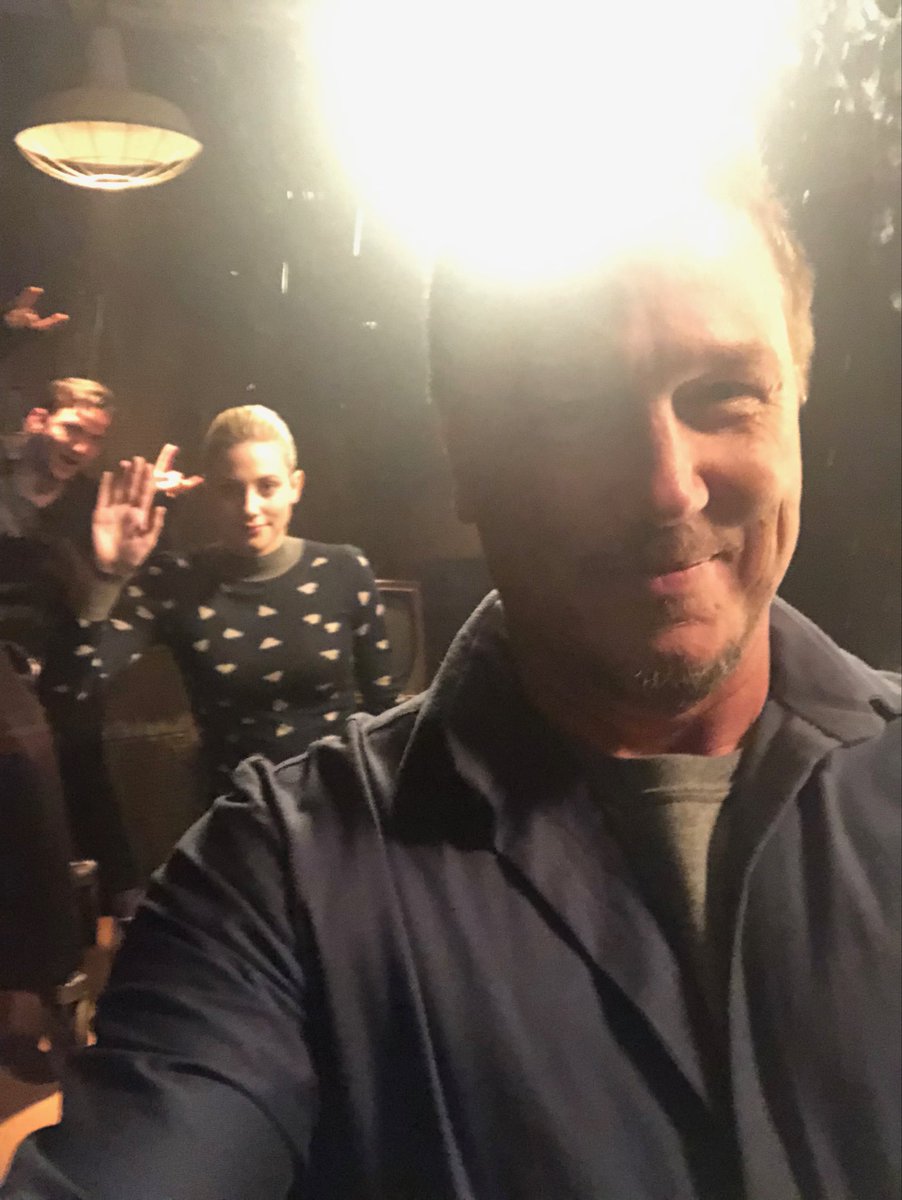 Always a blast getting to shoot scenes with ⁦@lilireinhart⁩  !!!! Talented, classy and always up for a good chuckle!! 😂 I think you guys are going to dig these episodes we’ve been shooting.......❤️😎
#Riverdale
⁦@CW_Riverdale⁩ 
⁦@RiverdaleWriter⁩ 