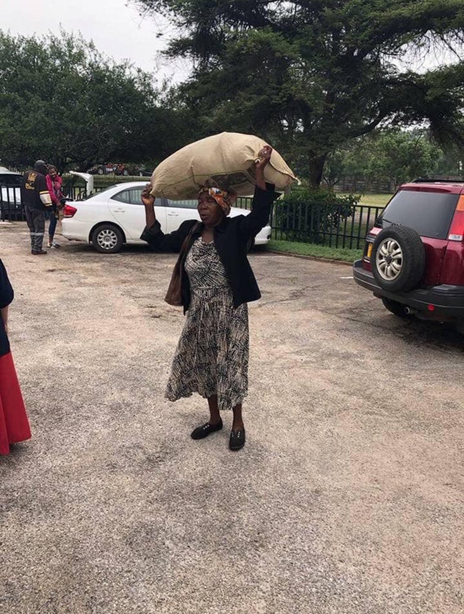 That there was no money for transport did not deter her, so I’m told. She walked from Mbare to Highlands to deliver gifts to fellow citizens in distress. They could use some of her pots, she said. A beautiful story that epitomises the spirit of community &amp; giving #CycloneIdaiZW 