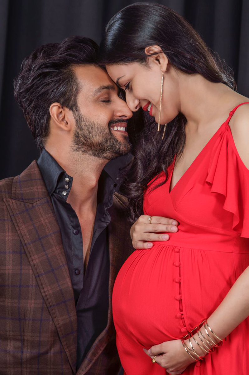 We r blessed with two bundles of joy....baby girl and baby boy😊😊 