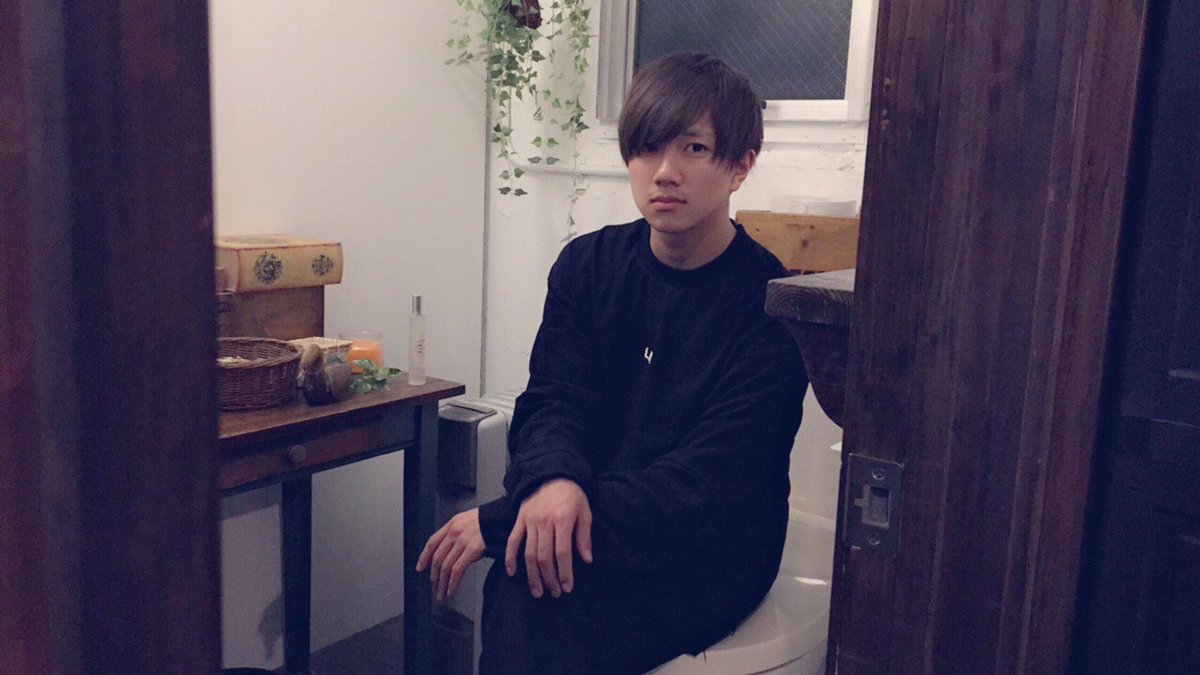 家帰ったら便所に彼氏おった 