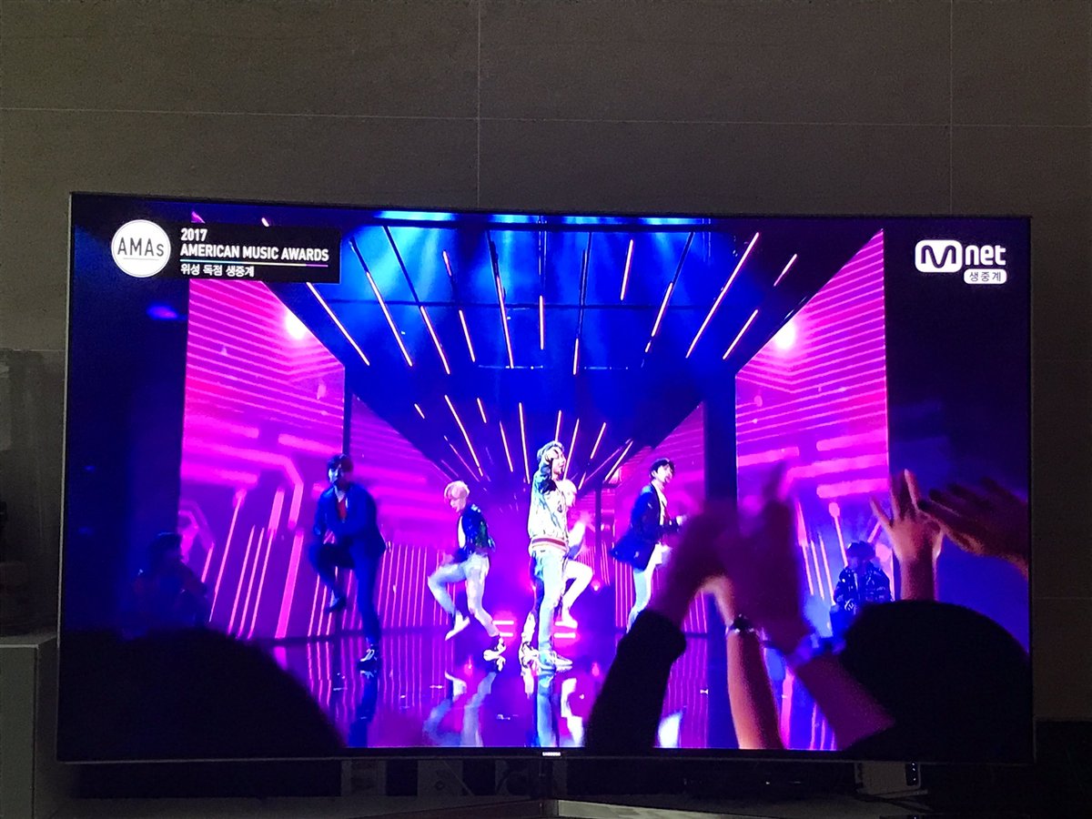 YAAAAAASSSSSSSSSSS 🙌🙌🙌🙌🔥🔥🔥🔥🔥 #BTS @BTS_twt  😭😭😭 