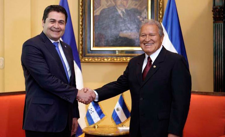 El Salvador reconoce triunfo de Juan Orlando Hernández. #LaTribunaHN ► https://t.co/MDfNhkGFAq 