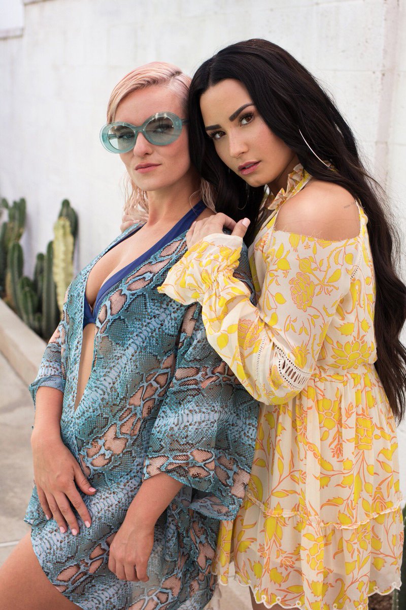 Working with Demi was a dream ✨ Solo ft. @ddlovato drops next week https://t.co/ocQWX5GJBt 
