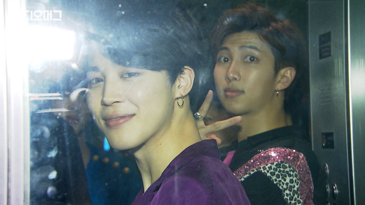 '빌보드 돌' #방탄소년단, #SBS8뉴스 에 떴다 (feat.스포있음) ▶ https://t.co/B1PTRppiXB 