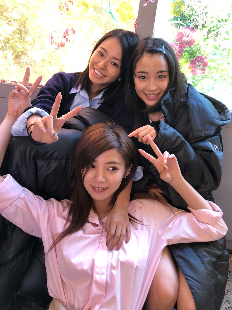 今日はレディースデーの映画館が多いのかな？「SUNNY強い気持ち・強い愛」、もちろん男女問わずどの世代にも向けて作りましたが、そりゃ女子にいちばん観てもらいたいさ！できれば複数で是非！！ 