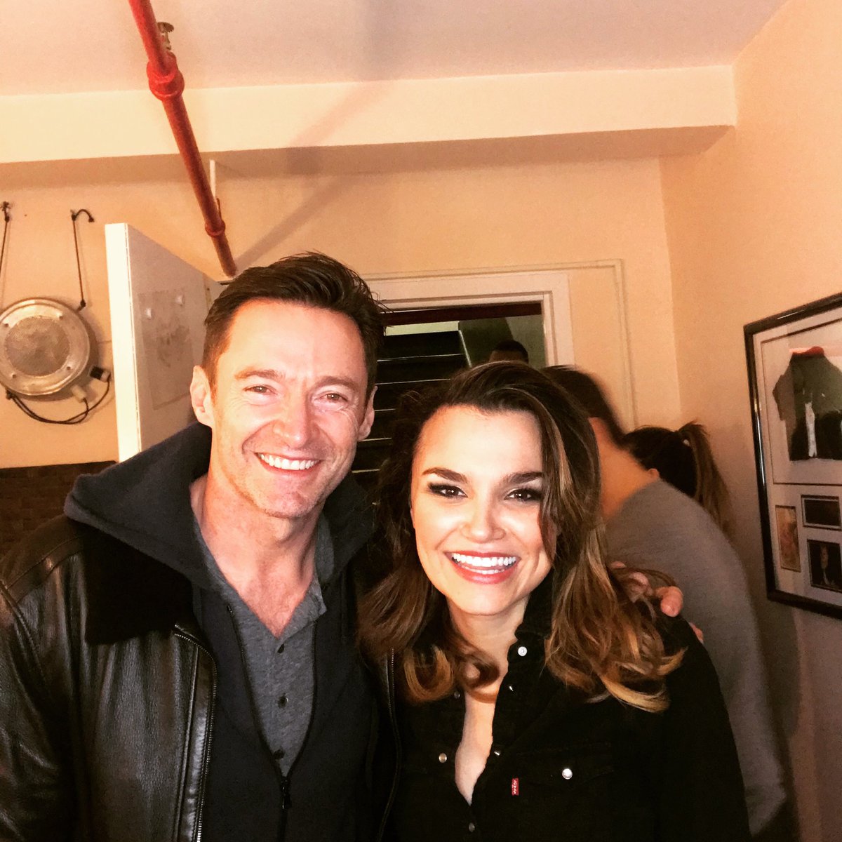 Nothing better than a surprise visit from the wonderful @RealHughJackman himself!! Les Mis reunion!! Thank you so much for coming to visit us at @PrettyWoman #broadway #PrettyWomanTheMusical 