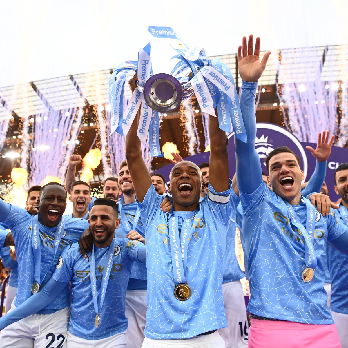 I LOVE THIS TEAM! CMON CITY! 