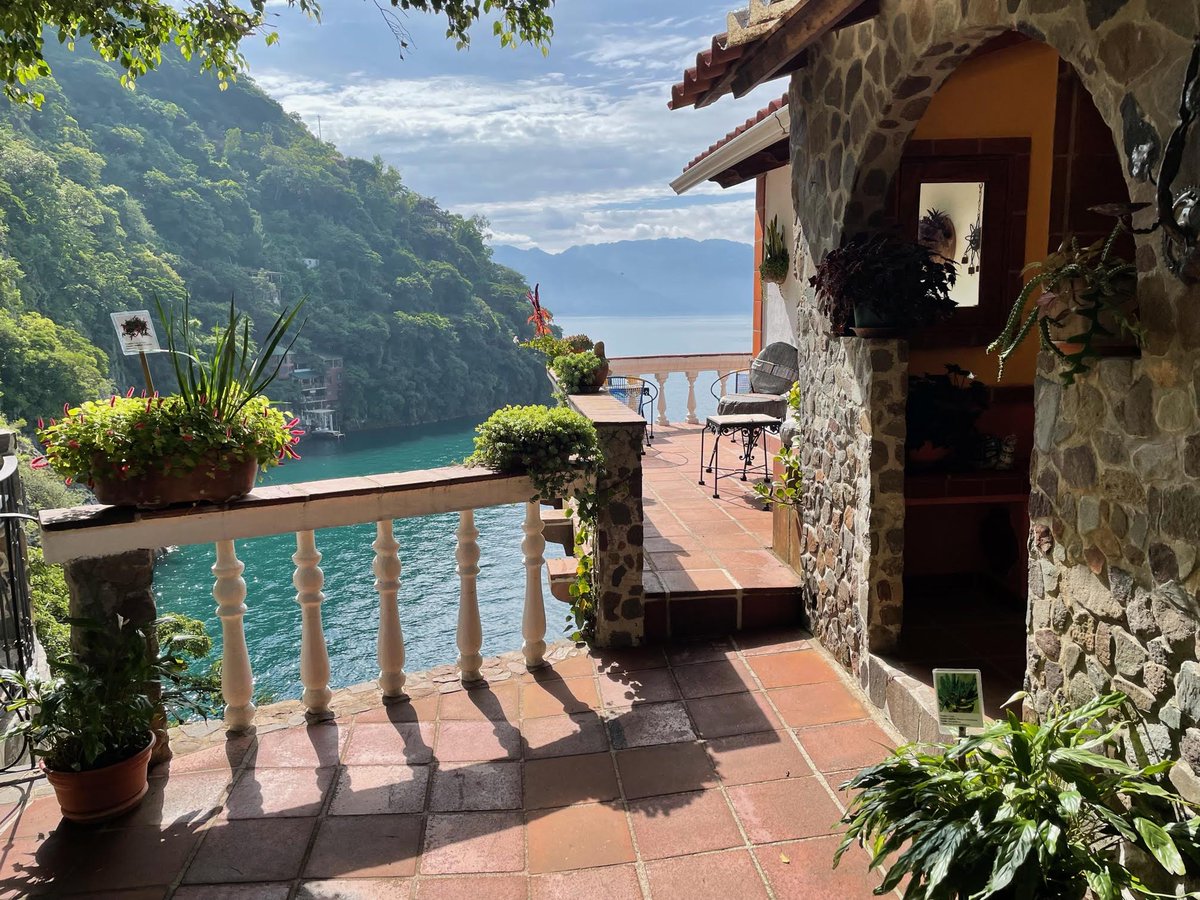 Good afternoon from Guatemala 