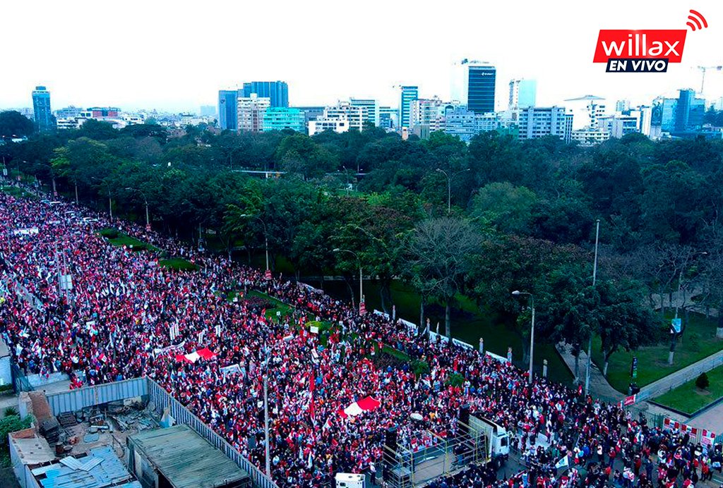 #RespetaMiVoto
Miles de personas se reunieron para la Marcha Contra el Comunismo. 