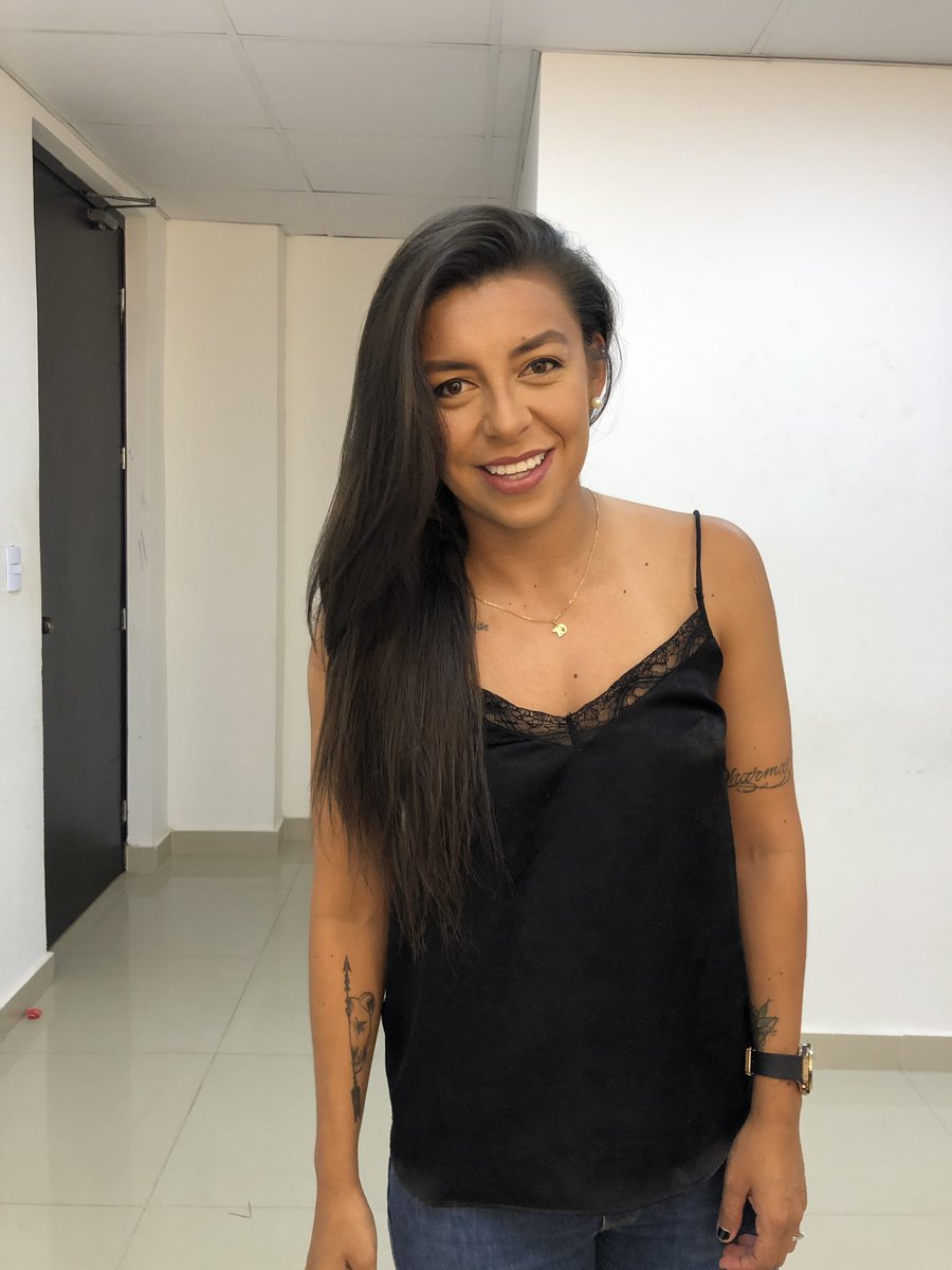 Quería saludarlos y decirles que estoy feliz y tranquila, que la vida se encarga de ponernos en el lugar donde relamente vamos a estar felices . Yo sigo trabajando para crecer cada día más #estoytranquila 