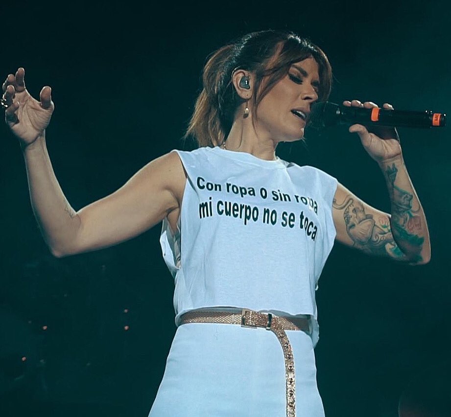 Con ropa o sin ropa, 
mi cuerpo no se toca. 