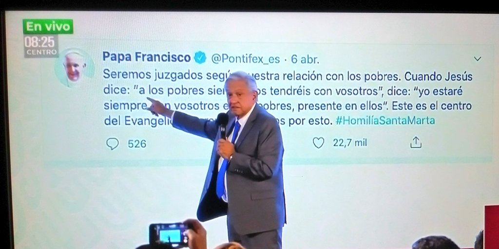 ¿Por qué este acto es contrario al #EstadoLaico?
El Presidente está en ejercicio de sus funciones, utiliza recursos públicos, le habla a una sociedad diversa en convicciones éticas y religiosas, y sobre todo intenta fundamentar en un mensaje eclesiástico una decisión de gobierno. 