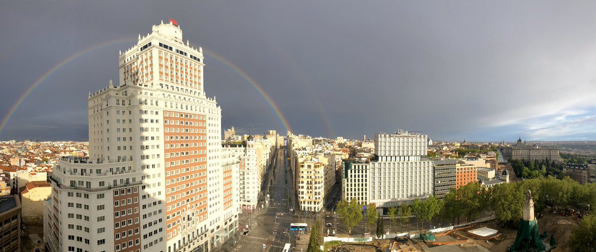APLAUSO A LA BELLEZA 
Madrid 😍 
