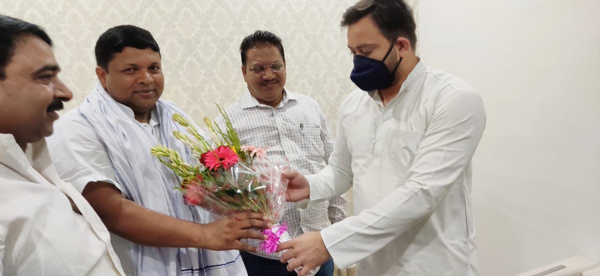 बिहार के पूर्व उप मुख्यमंत्री और वर्तमान में नेता प्रतिपक्ष, बिहार विधानसभा - श्री तेजस्वी यादव जी से झारखण्ड मंत्रालय में शिष्टाचार मुलाकात हुई। 