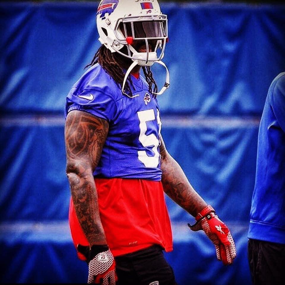 Gm Twitter. I’m following all Bills fans back today 💪🏿  #BillsMafia #GoBills 