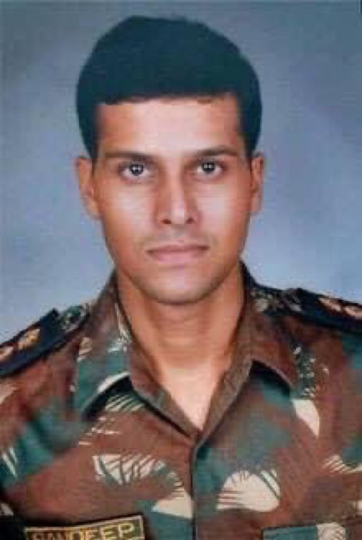 "Don't come up, I'll handle them”
Last words of Maj.Sandeep Unnikrishnan. He was 31 when gave up his life in the line of duty at the Taj hotel.  
He and his team saved many like @RajitaBagga and I who were at the Taj   
Thank you is too small. 
Jai Hind 
#MumbaiTerrorAttack 