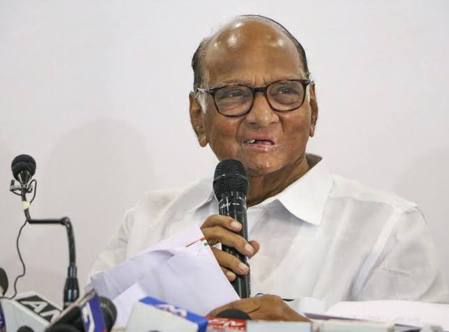 देशाच्या राजकारणात महाराष्ट्राचं नाव आणि महाराष्ट्र धर्माचा झेंडा फडकवत ठेवणाऱ्या ॲंग्री ओल्ड मॅन शरद पवार यांना ८० व्या वाढदिवसाच्या शुभेच्छा 🌿 