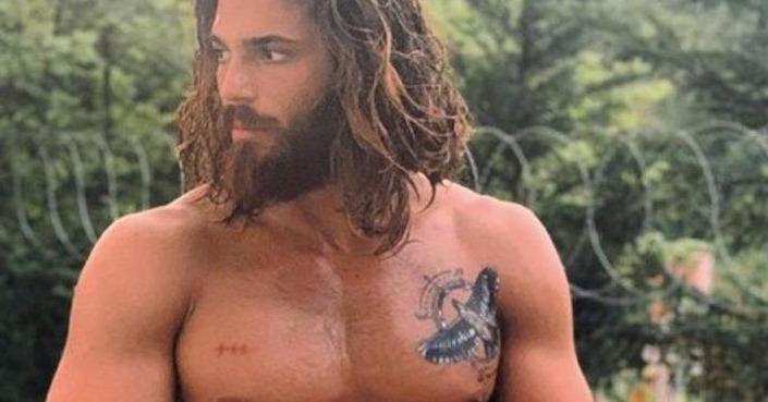 Eccolo il nuovo #Sandokan, che raccoglie l’eredità di Kabir Bedi  https://t.co/HZmSNoQ1gZ 