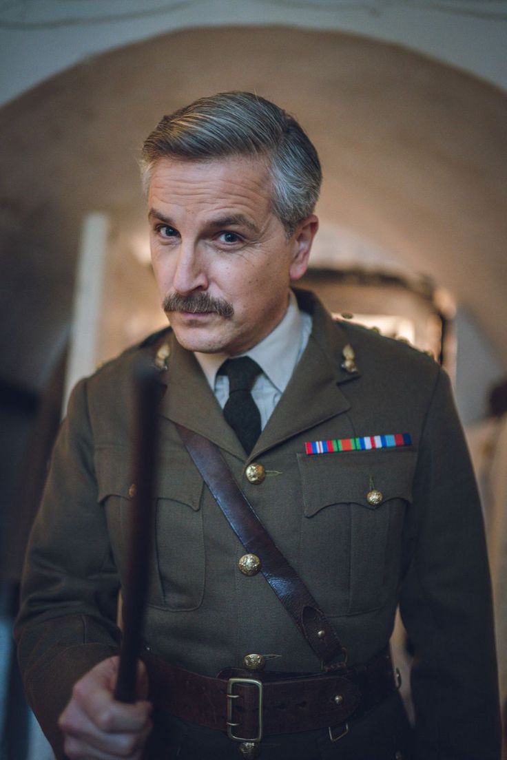 You might recognise @benwillbond as the Captain from #BBCGhosts 👻

Ben has been fundraising for @SSAFA, to support the welfare and wellbeing of the armed forces community.

He's already raised over £3000! 👏

Find out more below👇

https://t.co/GbGIsuNPEu 