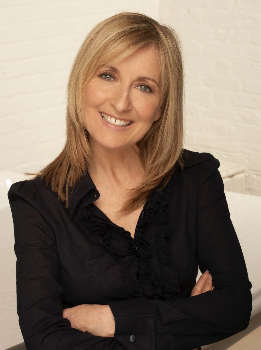 Our thoughts are with our Ambassador @realmissfiona and her family following the announcement that she is living with dementia. Sharing such personal news publicly raises much needed awareness of dementia and we are extremely grateful to Fiona. 