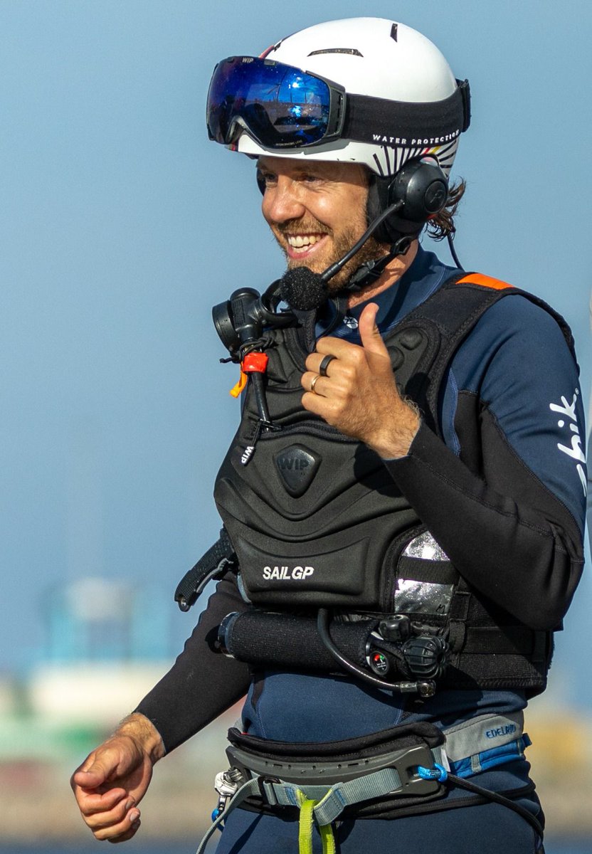 He's still got it. 🪄

Sebastien Vettel takes the wheel for a lap around the LA racecourse. 🏁

#SailGP #SebastienVettel 