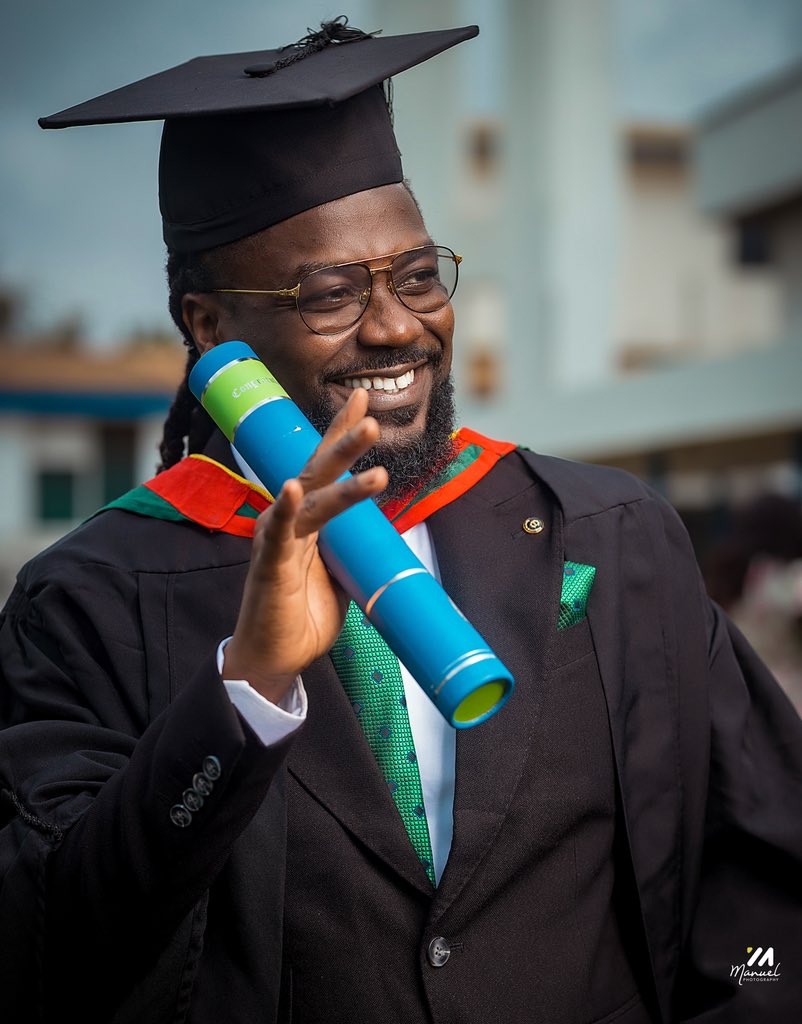 I’m a graduate… I brag different 🤷🏾‍♂️ I’m a #projectmanagement degree holder #akyesaaaaaaaaa thank you @GIMPA_Greenhill 