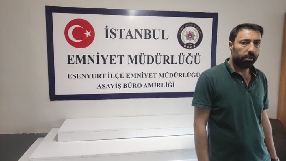 Bu namussuz için ve onlara ortaklık eden alçaklar için yaşasın İDÂM..!Kısasta Hayat vardır aksi halde ailelerin yüreği soğumaz. 