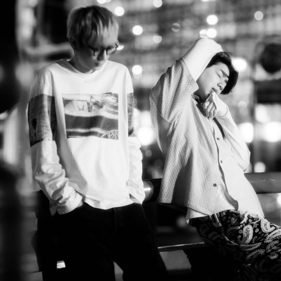 ━━━━*＼8月25日発売／*━━━━
　　#江口拓也 #西山宏太朗
KINDAN SIRI TRIP PHOTOBOOK
　　　　　　～高知～ ━━━━━━━━━━━━━━━━
宏ち 忘れられない夜の思い出🌉

アクスタの特典あり
ご予約はアプリから🍑
https://t.co/EuW6u8ejeG

#禁尻
#尻トリップ 