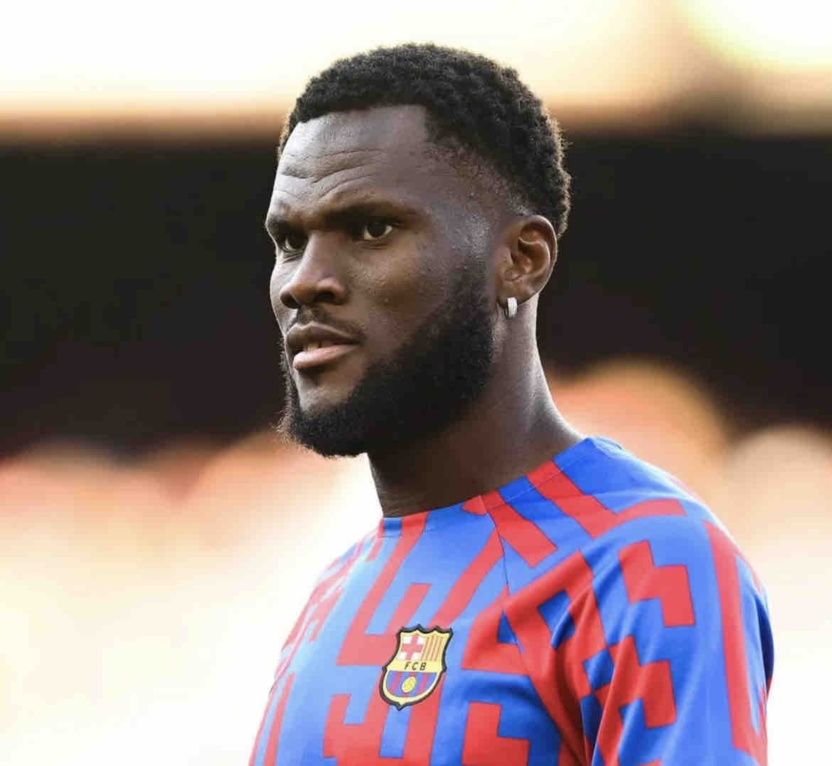 🚨🌕| Dembélé had a farewell dinner last night and only Franck Kessié was present from Barça's squad. @DBR8 