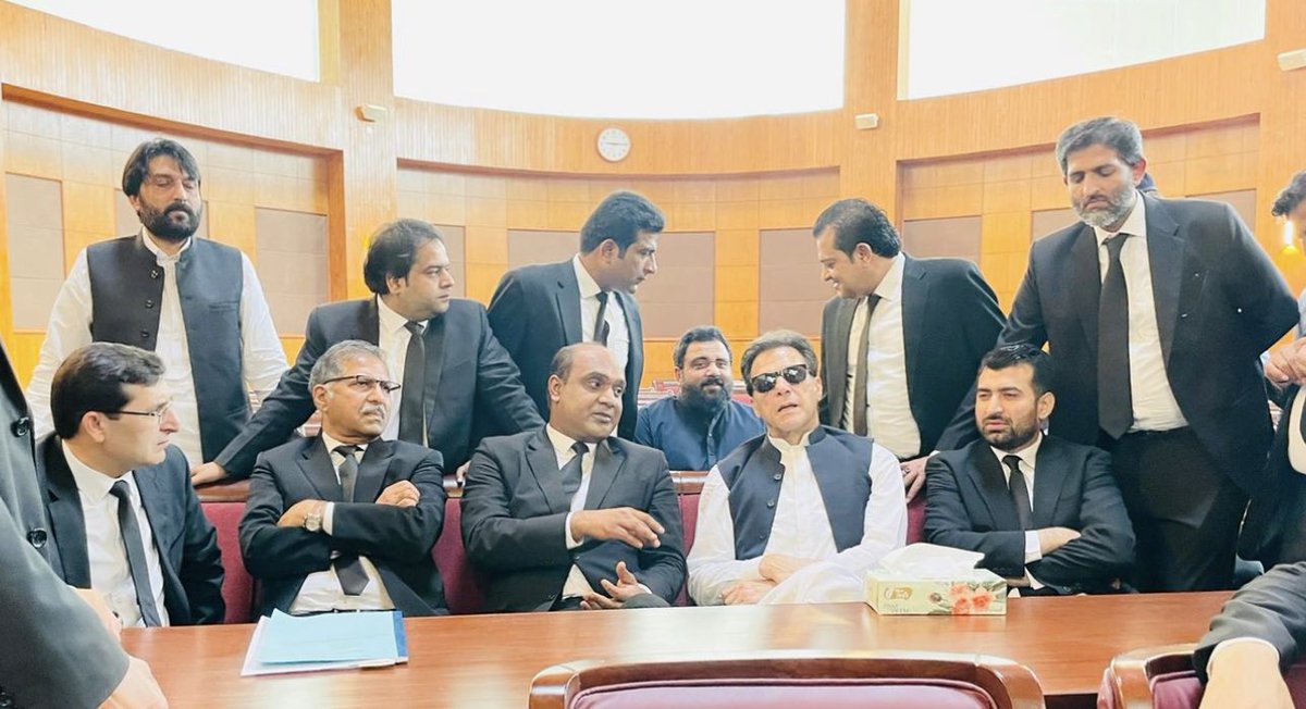 جس نے اس قوم کو چاند پر پہنچانا تھا اسے قوم نے اٹک جیل پہنچا دیا 
