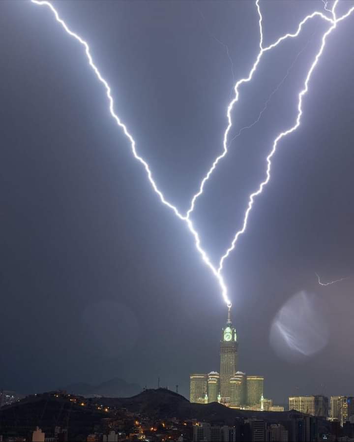 Lightning striking the Clock Tower in Makkah.