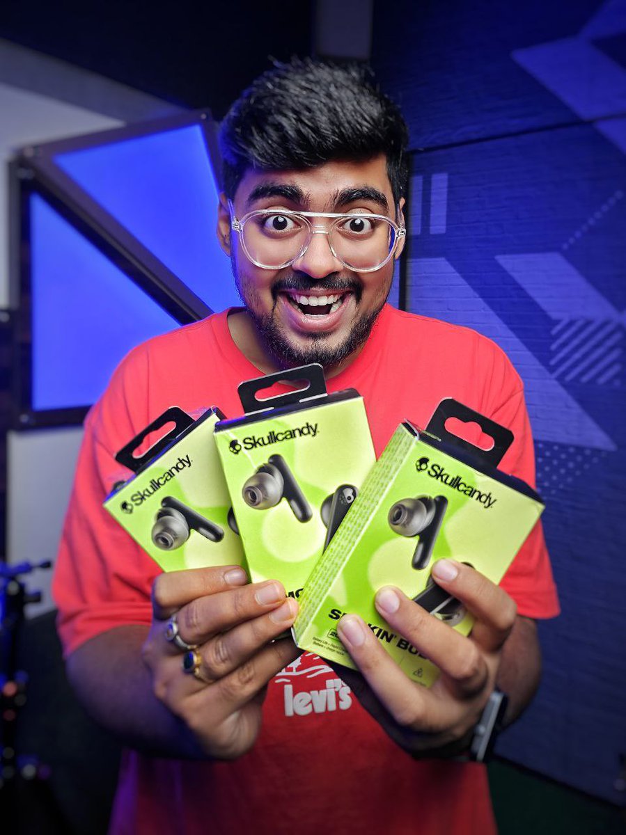 GIVEAWAY ALERT 🎉🎁 
Skullcandy Smokin Earbuds

1 EARBUDS FOR 1 WINNER

Total 3 winners are going to be selected

Steps:-
1. Follow this Page 
2. RETWEET this Post 
3. COMMENT (tag 5 of your known persons)

ALL DONE! 
WINNER NAME WILL BE ANNOUNCED ON 21st October 2023 🔥 