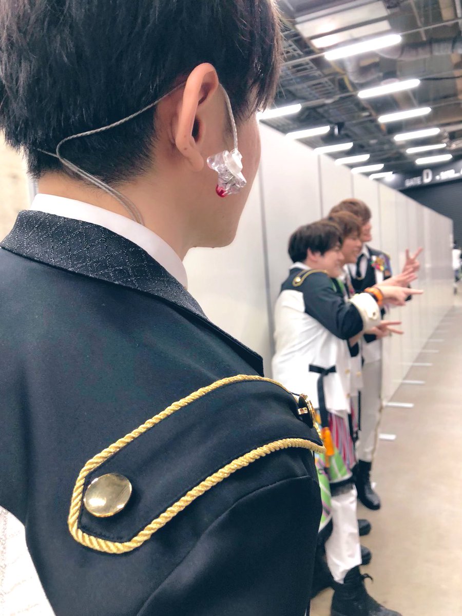#SideM8th_day1 
みんな大好きドラスタ。

ぼくもいちばんぼしになりたいな…
えっ、マジ？いいの？

やったー！ドラスタのみんながいちばんぼしにしてくれたー！

の図💫
#SideM 