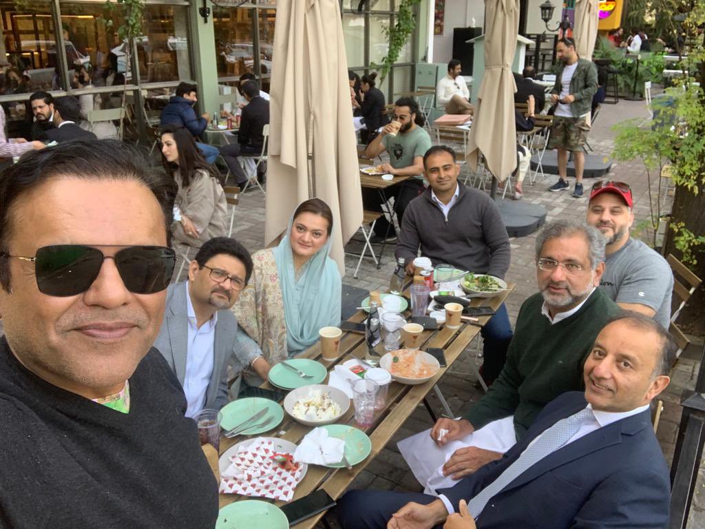 تبدیلی آگئی ہے 
