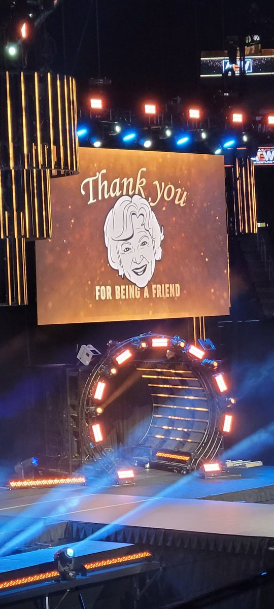 AEW opened tonight's taping @PruCenter with this tribute to #BettyWhite. 