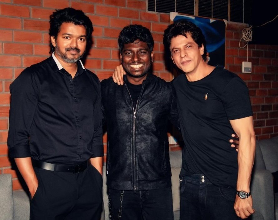 The Men In Black! #Jawan and #Bigil with their director. 