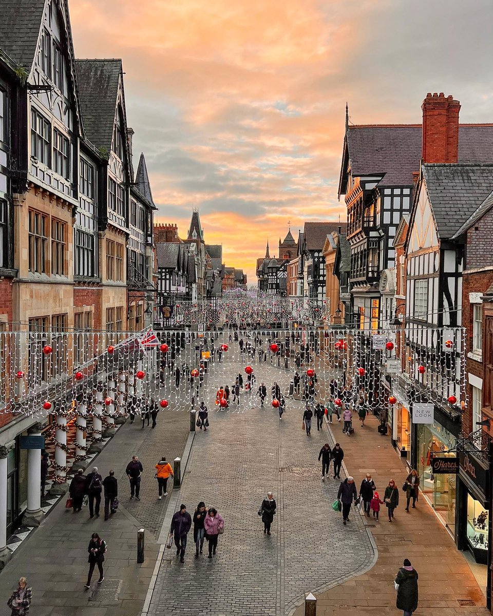 Magic hour in Chester 🧡

📷: IG/thetideraiseseveryship 

#VisitEngland 