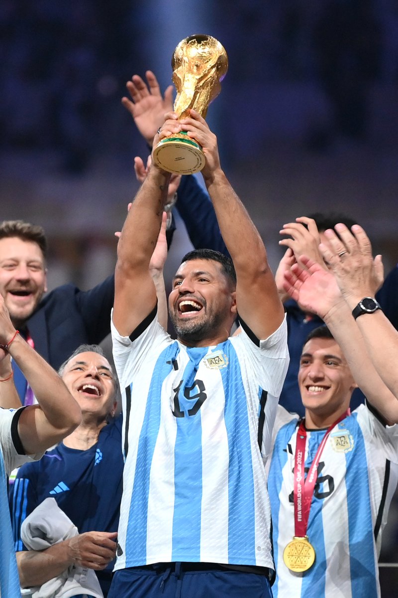 ¡TE QUEREMOS KUN! 💙😍 